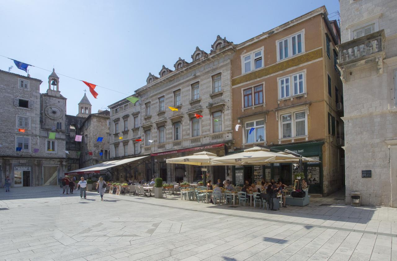 Old Square View Apartment Split Exterior foto